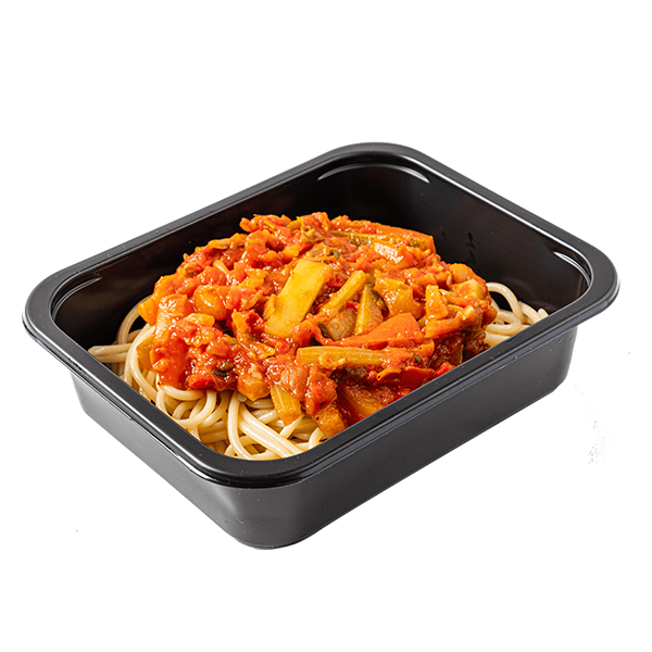 Спагетти с овощами в красном соусе